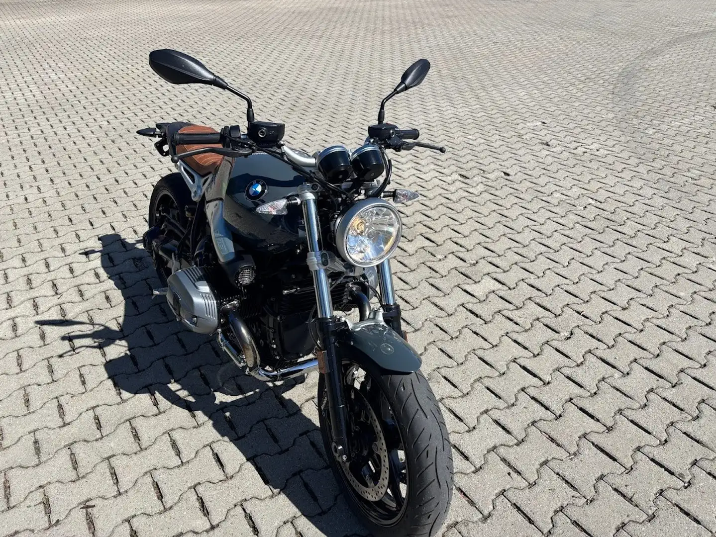 BMW R 12 nineT Pure Grey - 2