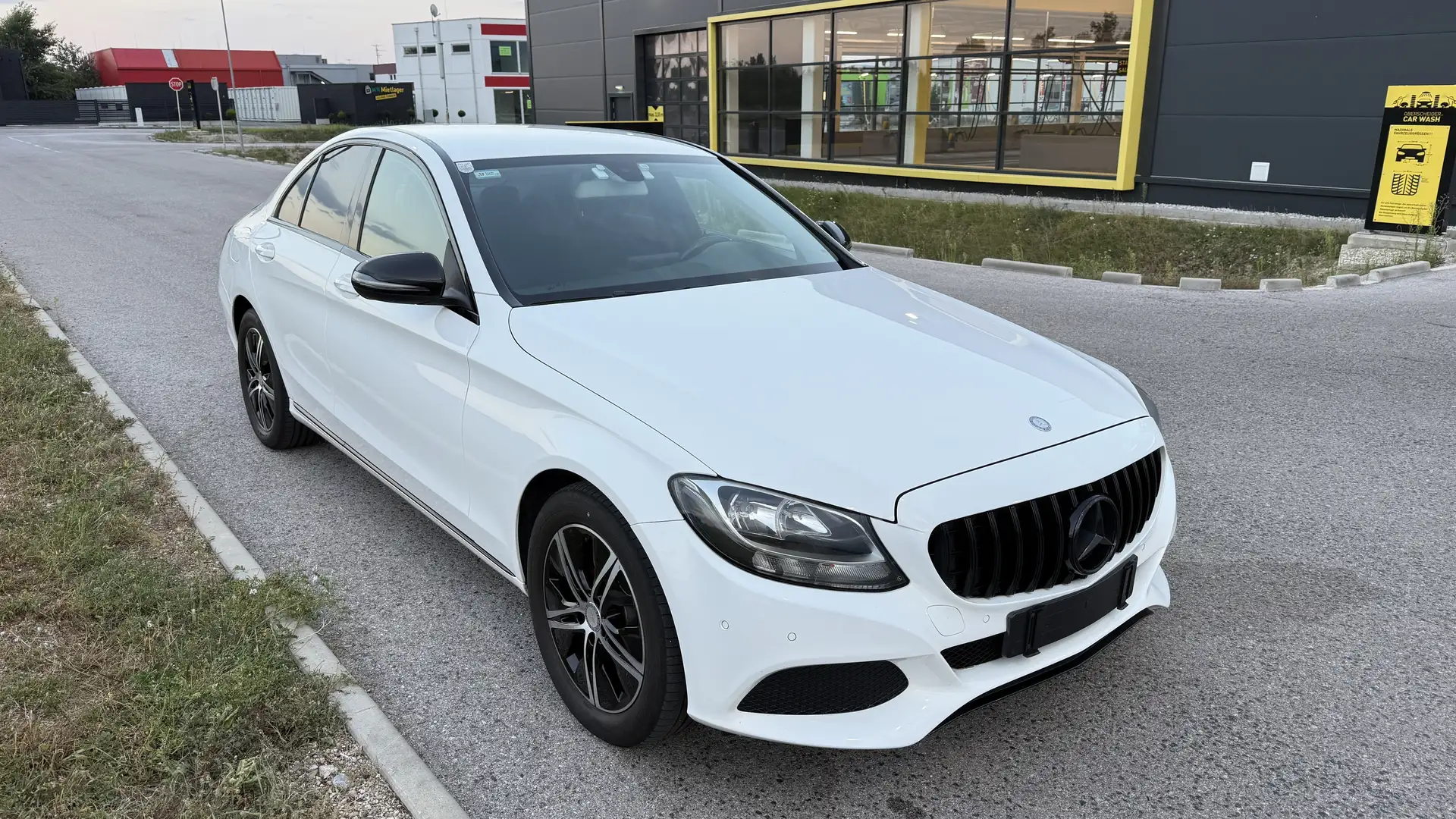 Mercedes-Benz C 180 d Avantgarde Aut. - 2