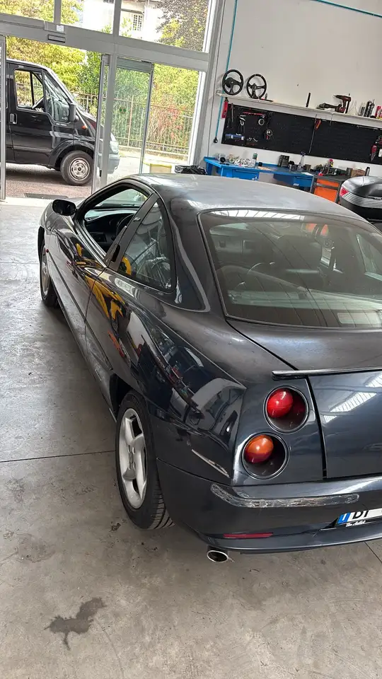 Fiat Coupe 1.8 16v, foto 2