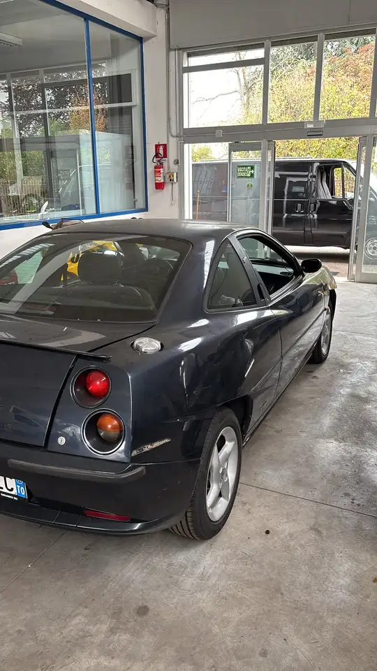 Fiat Coupe 1.8 16v, foto 3