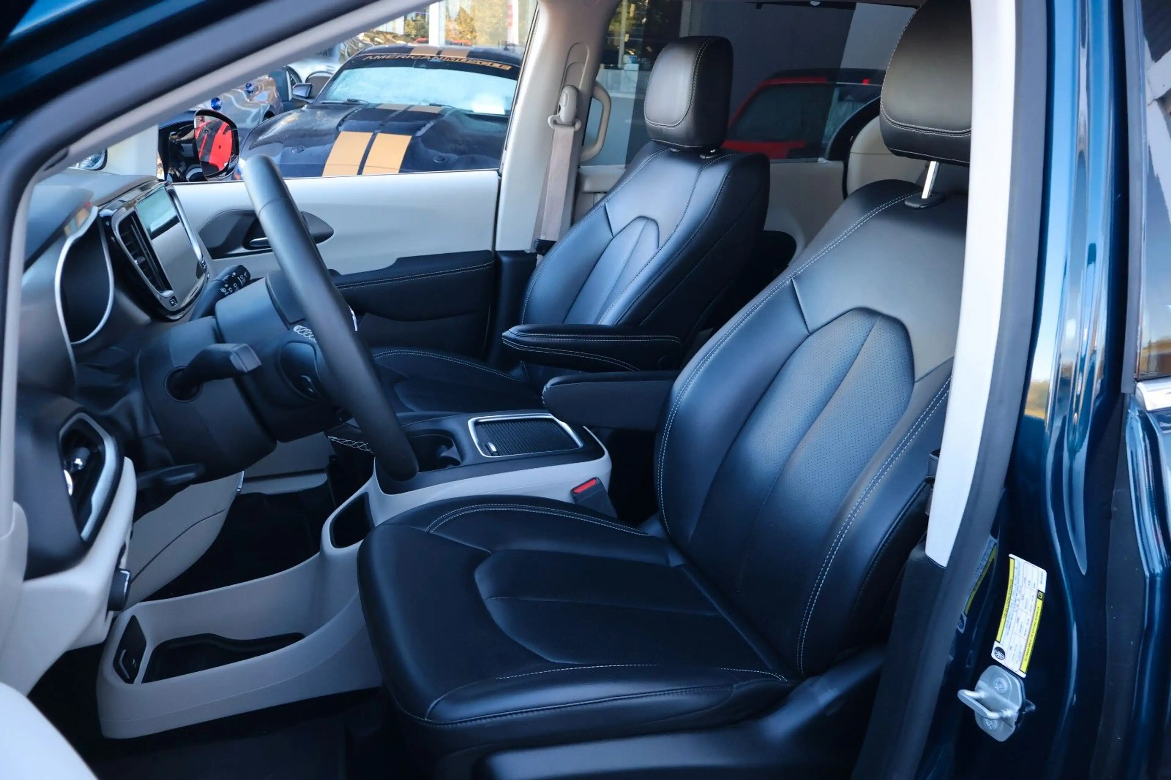 Chrysler Pacifica 3.6L V6/7-SITZER/CARPLAY/ACC/KAMERA — photo 11