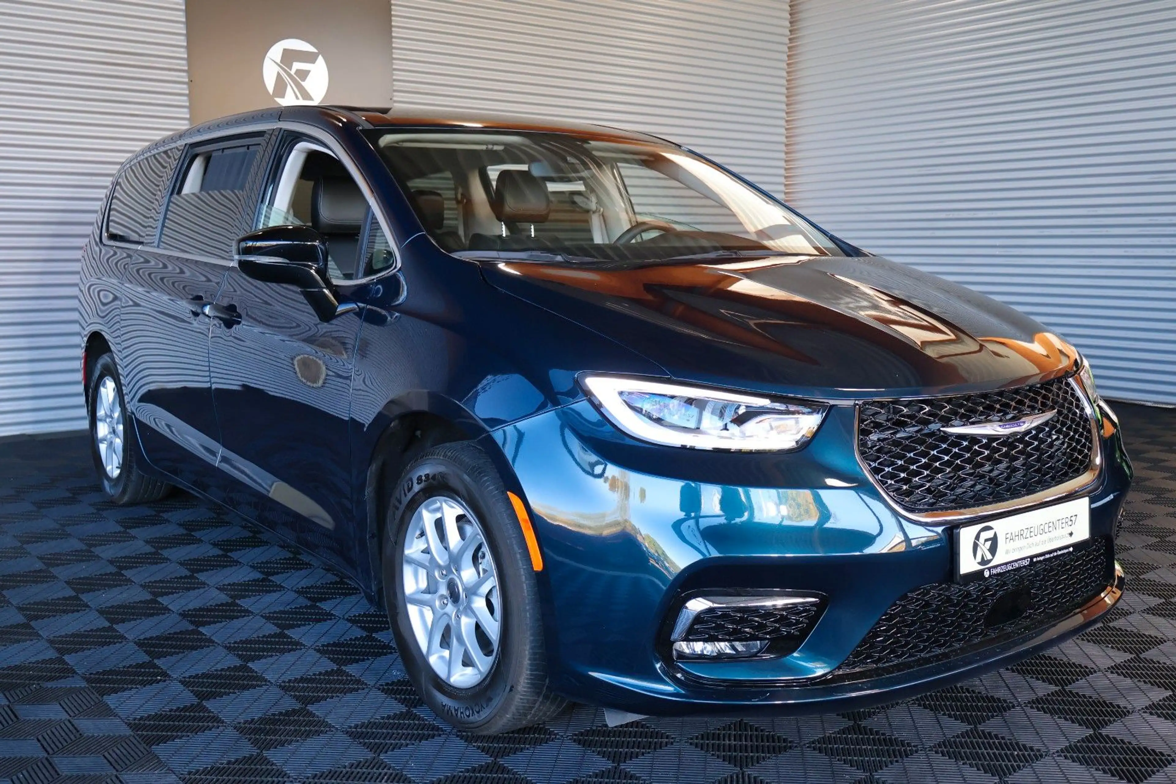 Chrysler Pacifica 3.6L V6/7-SITZER/CARPLAY/ACC/KAMERA — photo 6