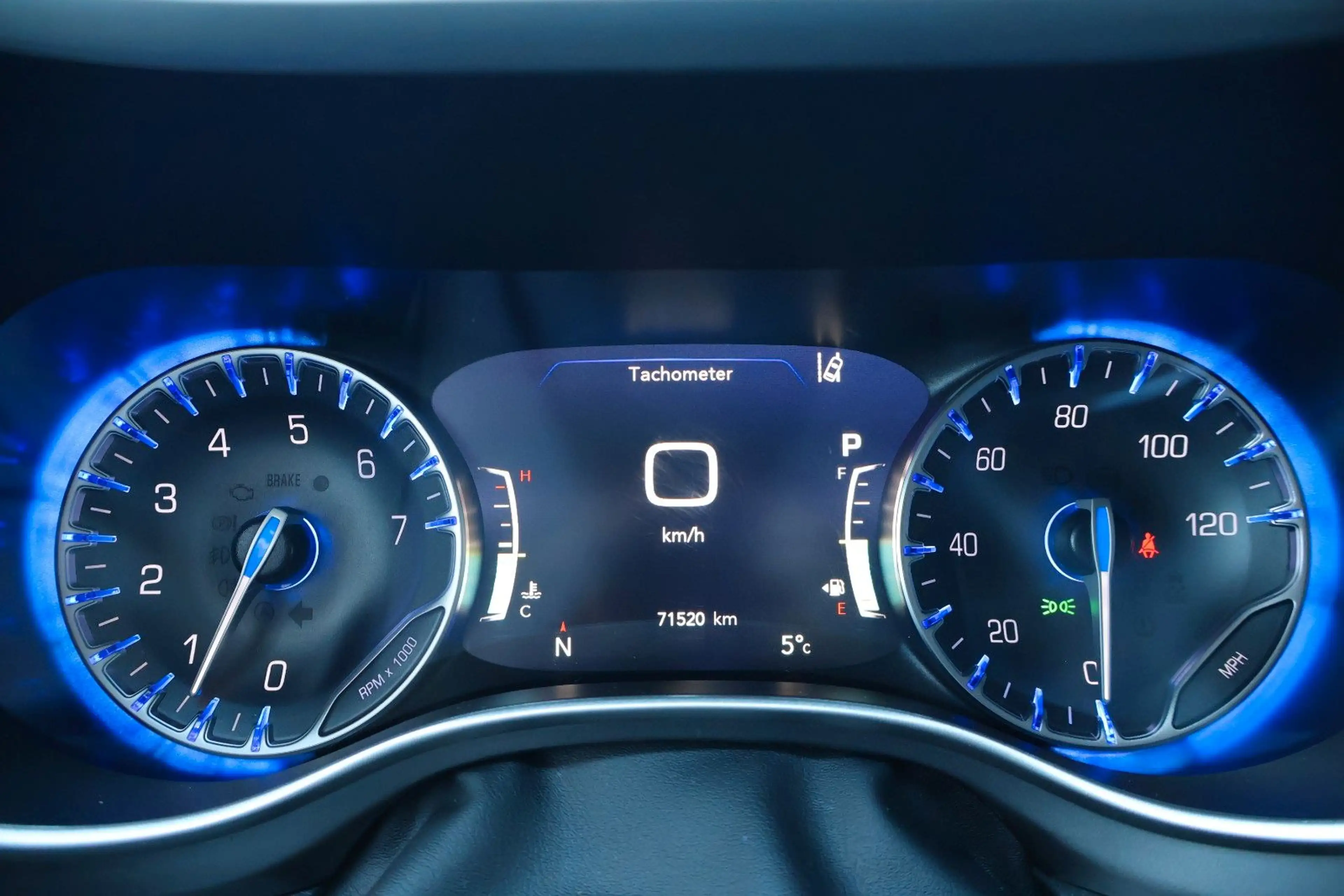 Chrysler Pacifica 3.6L V6/7-SITZER/CARPLAY/ACC/KAMERA — photo 14