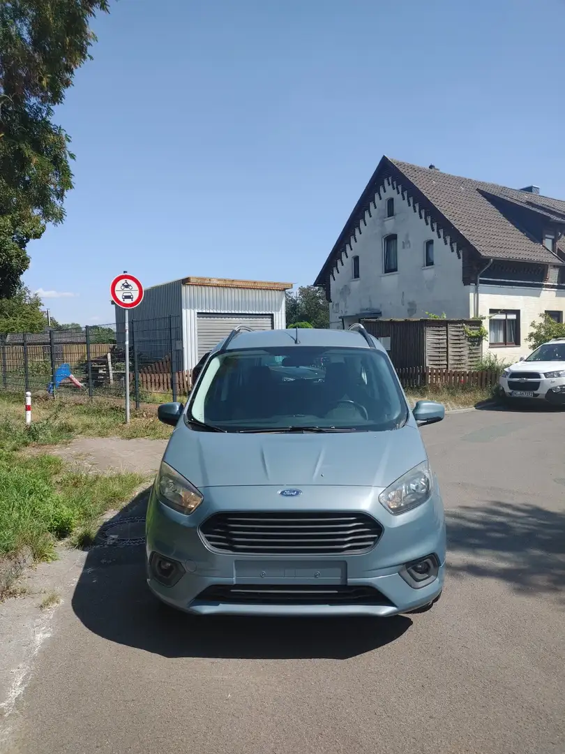 Ford Courier - 1