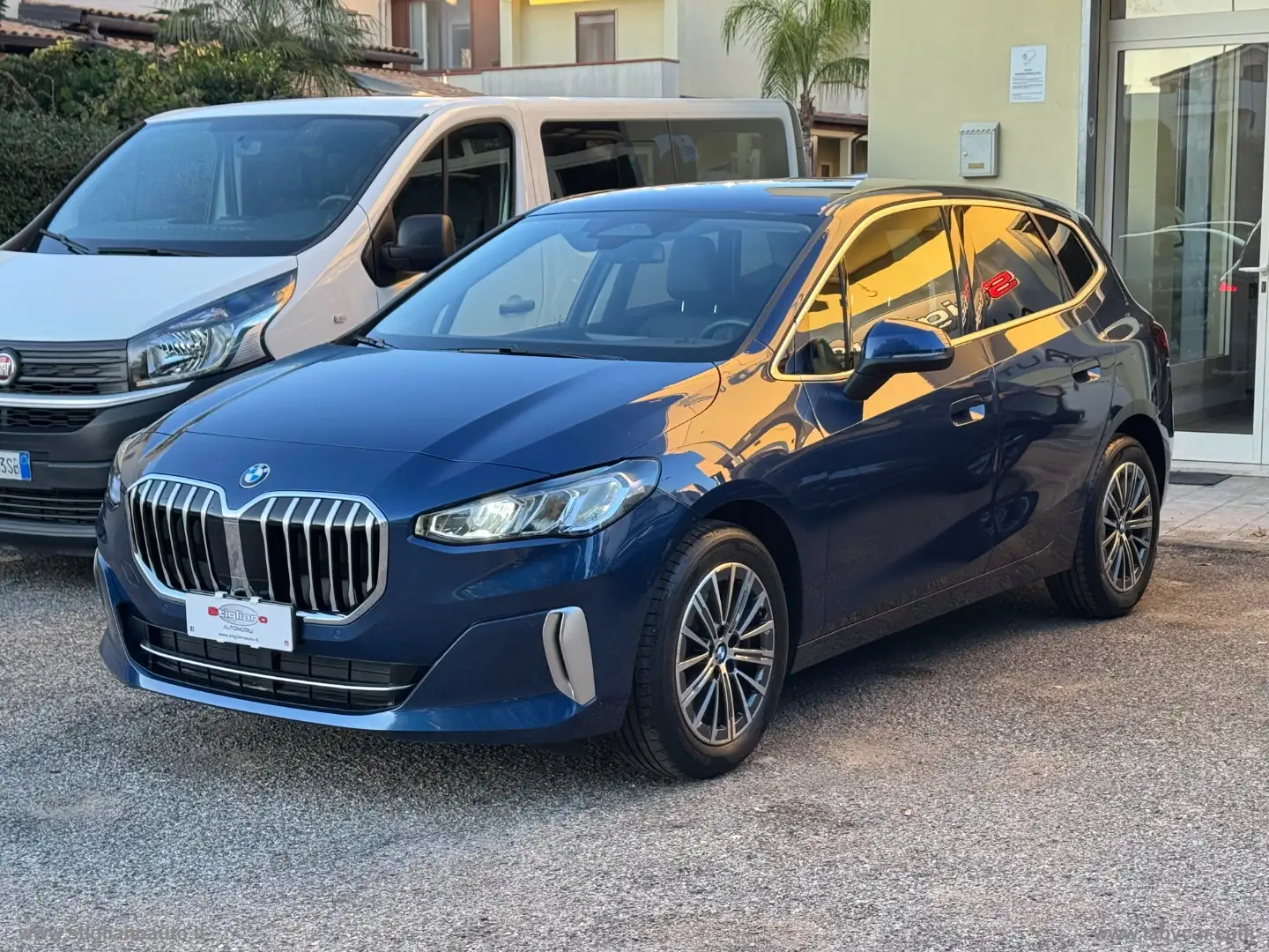 BMW 214 218d Active Tourer Luxury Blu/Azzurro - 2