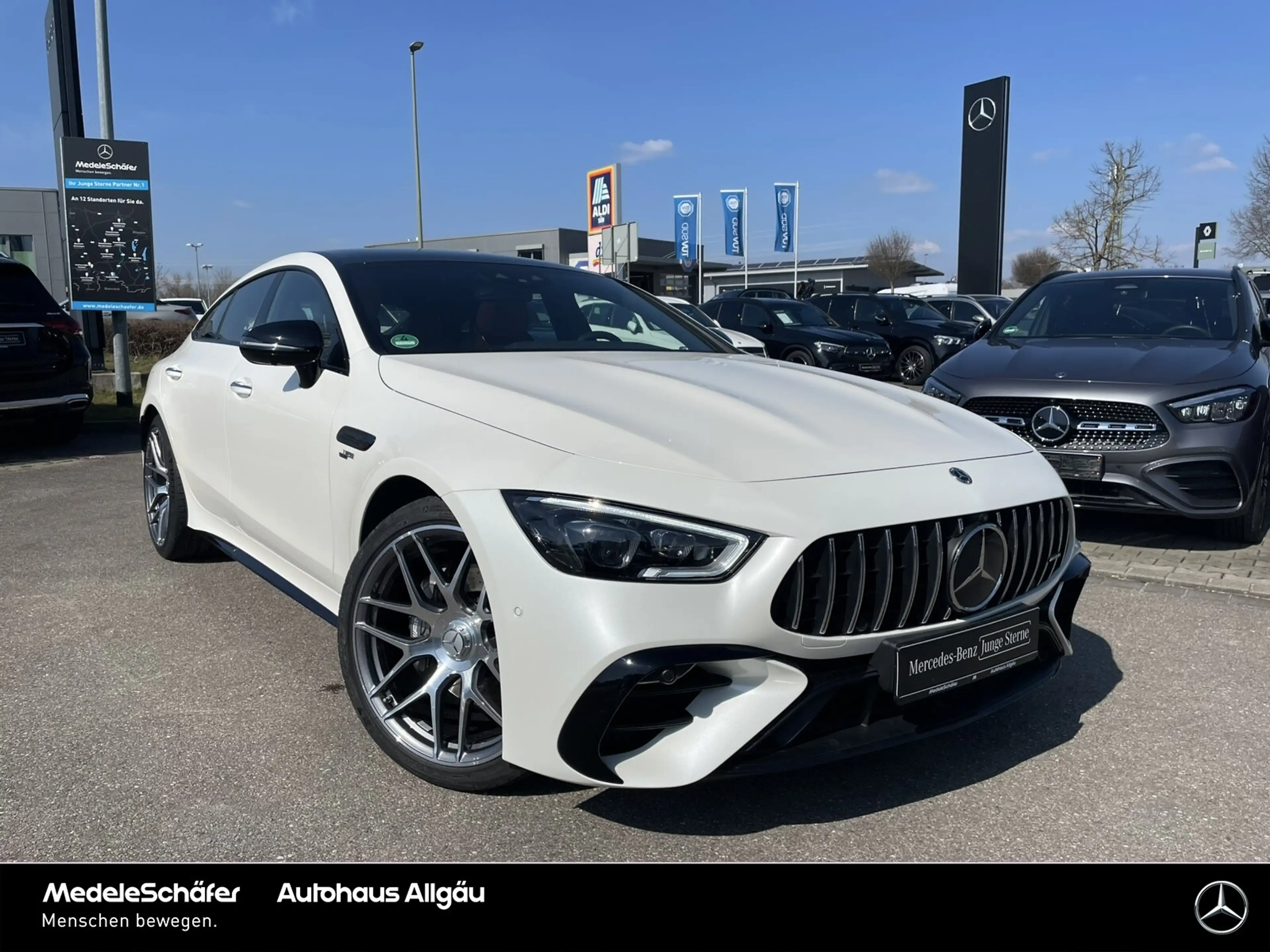 Mercedes-Benz AMG GT AMG GT 43 4M+ V8Style AHK Pano Sitzkli AktivSitz — photo 4