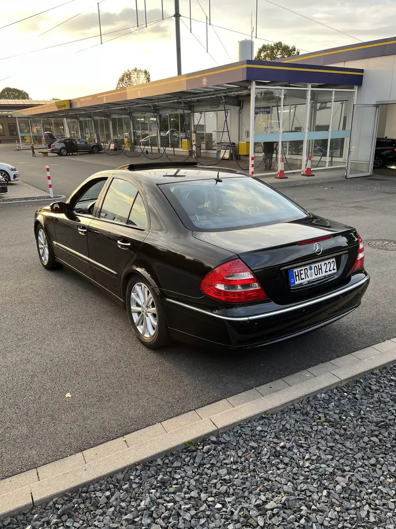 Mercedes-Benz E 240 E 240 Avantgarde top Zustand 2Hand Rentner fahzeug Schwarz - 1