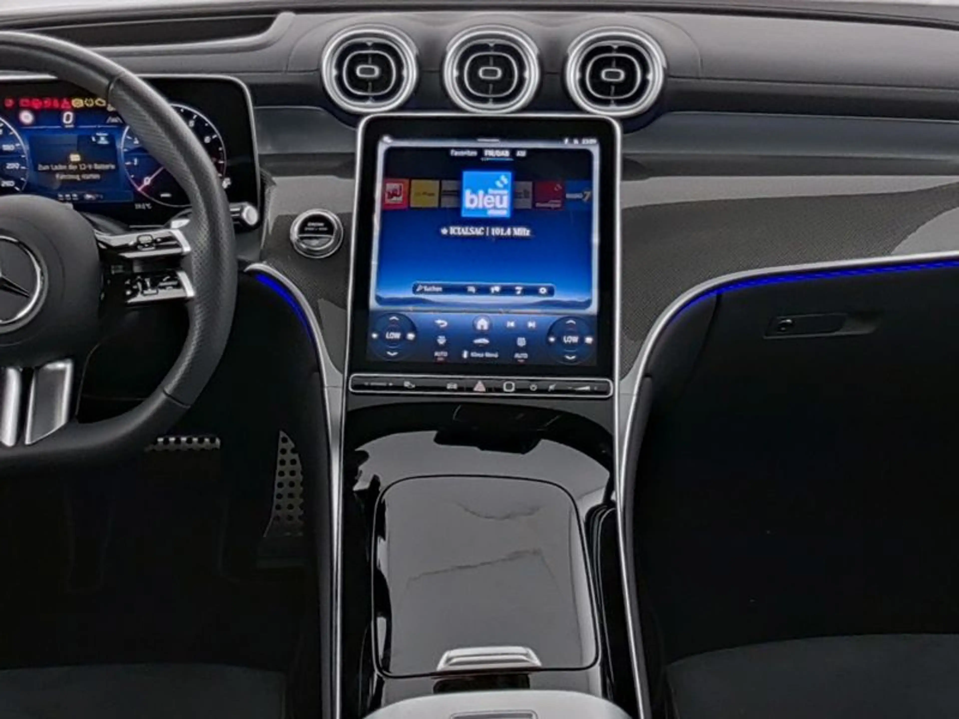 Mercedes-Benz GLC 300 4M AMG Sport Night Distr Pano AHK 20" — photo 10