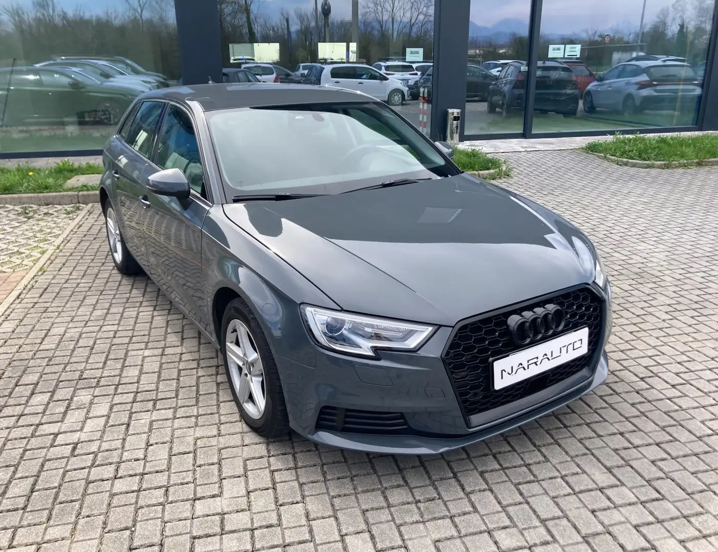 Audi A3 SPB 35 TDI S tronic Sport Gris - 1