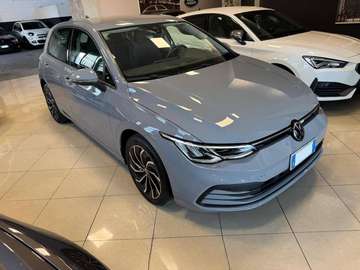 Golf VIII 1.0 etsi evo Life 110cv dsg