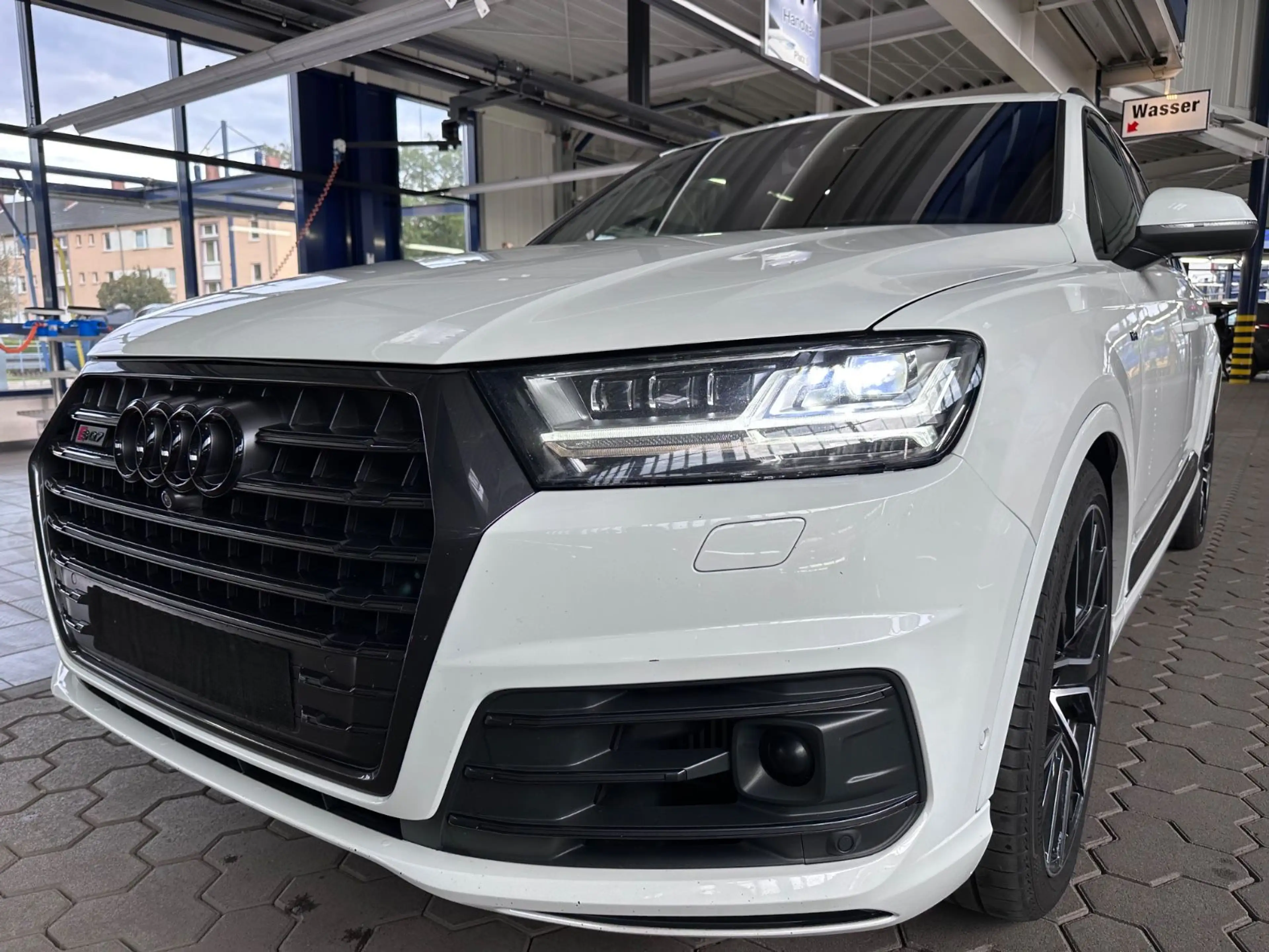 Audi SQ7 S Line 4.0 TDI quattro/ AHK/ stdH/ TÜV NEU — photo 11