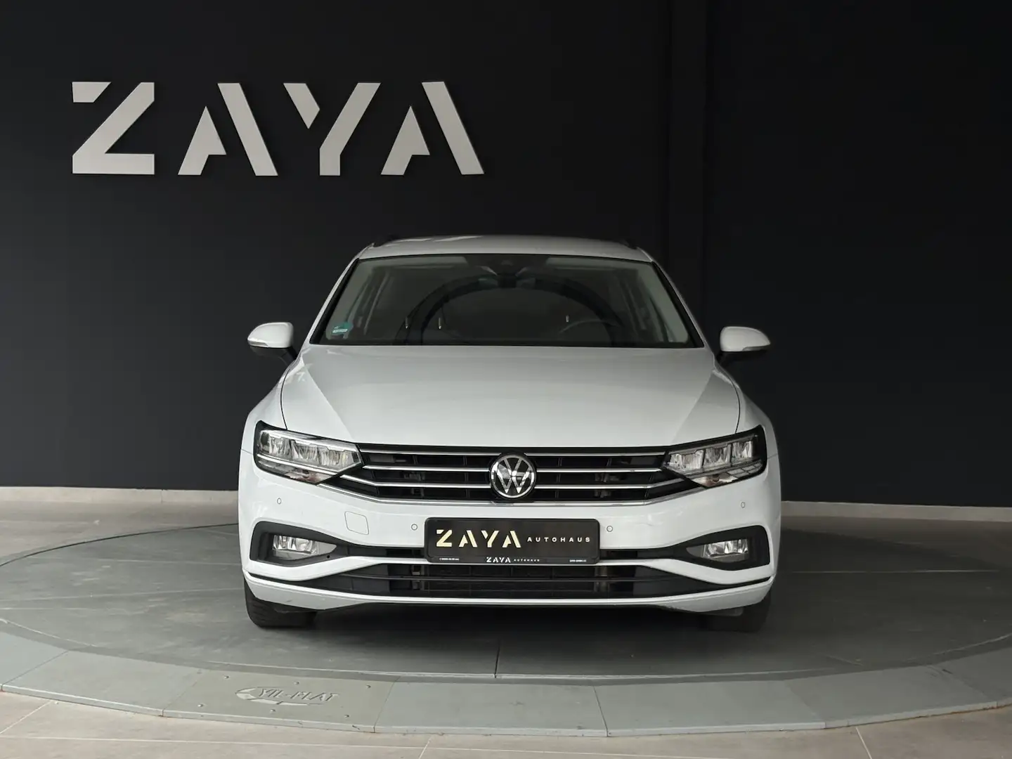 Volkswagen Passat 2.0 TDI*DSG*LED*AHK*R-KAMERA* Bianco - 2