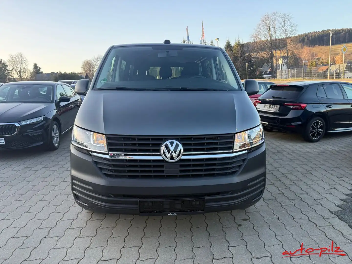 Volkswagen T6 Kombi 4-Motion DSG lang Gris - 2
