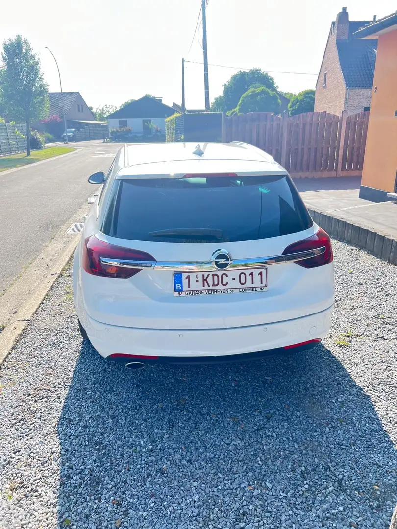 Opel Insignia Sports Tourer 2.0 Diesel Business Edition - 1