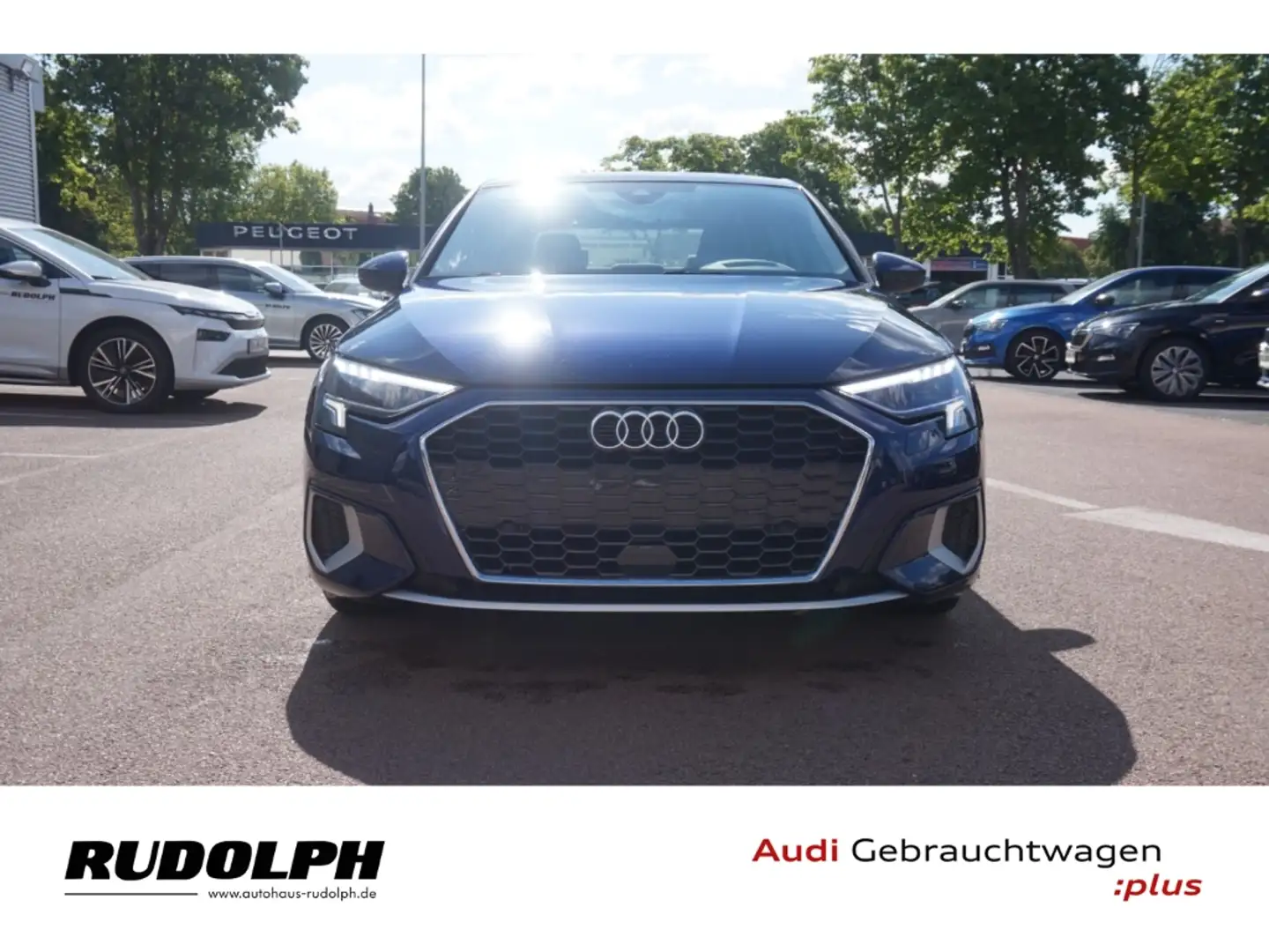 Audi A3 Limousine advanced 30 TFSI ACC LED Navi HUD Panora Blau - 2