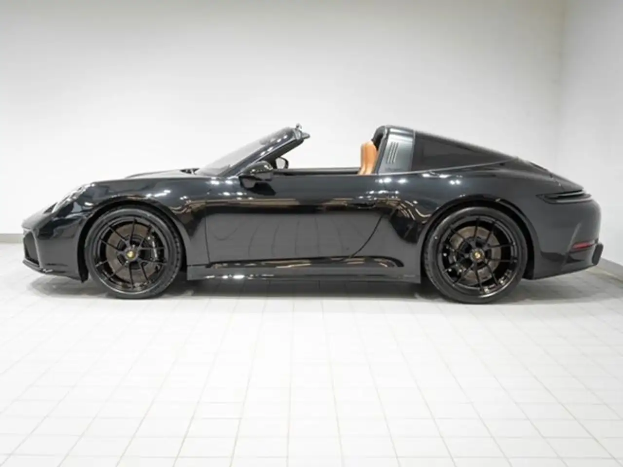 Porsche 911 Targa 4 GTS T-Hybrid,Burmester, 3
