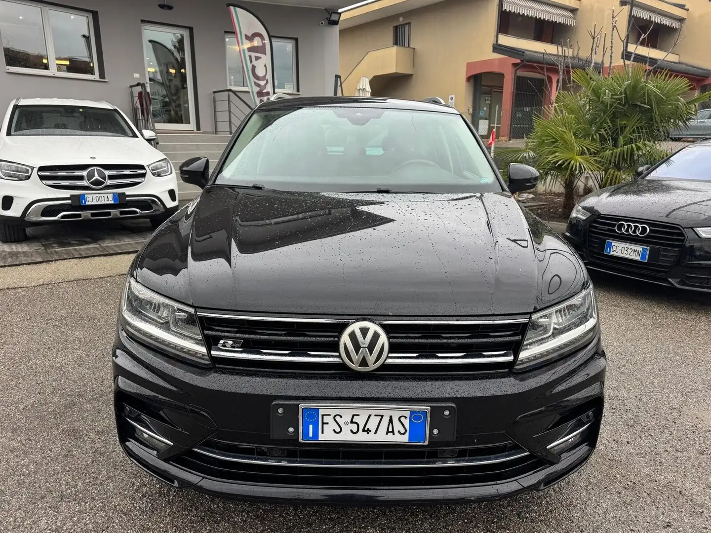 Volkswagen Tiguan Tiguan 2.0 TDI DSG Sport R LINE Nero - 2