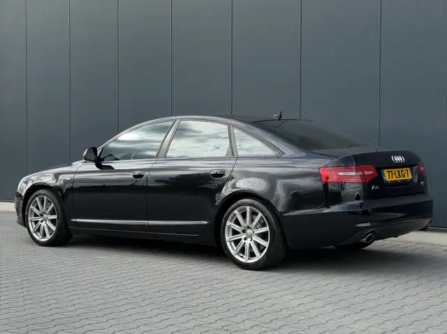 Audi A6 view 11