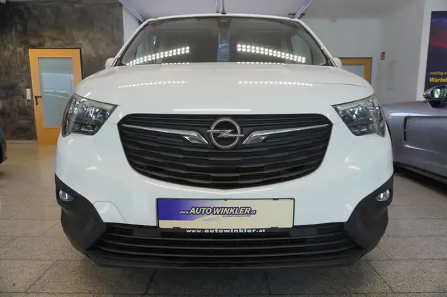 Opel Combo view 3