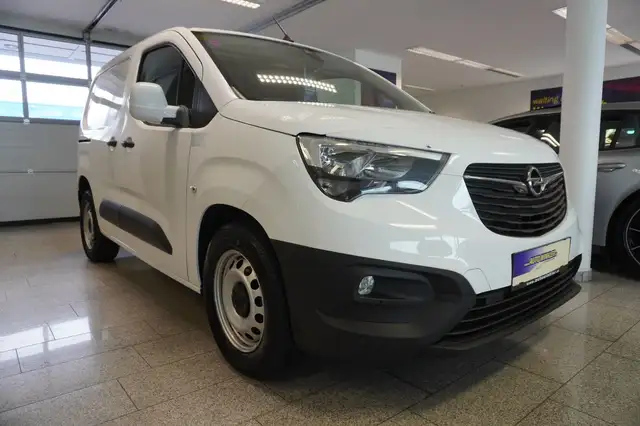 Opel Combo view 2