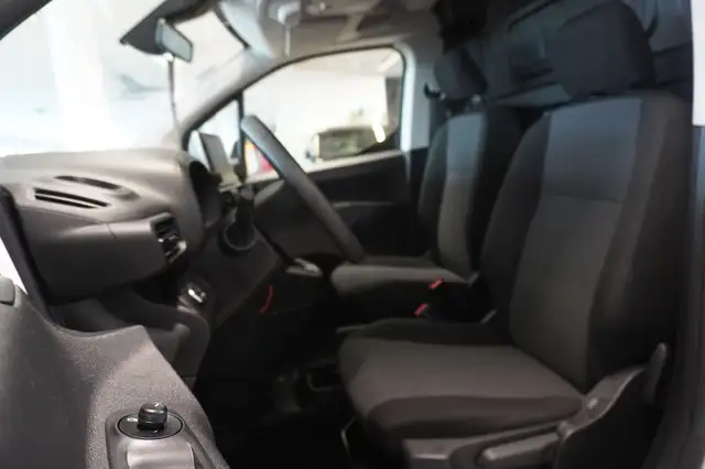 Opel Combo view 8