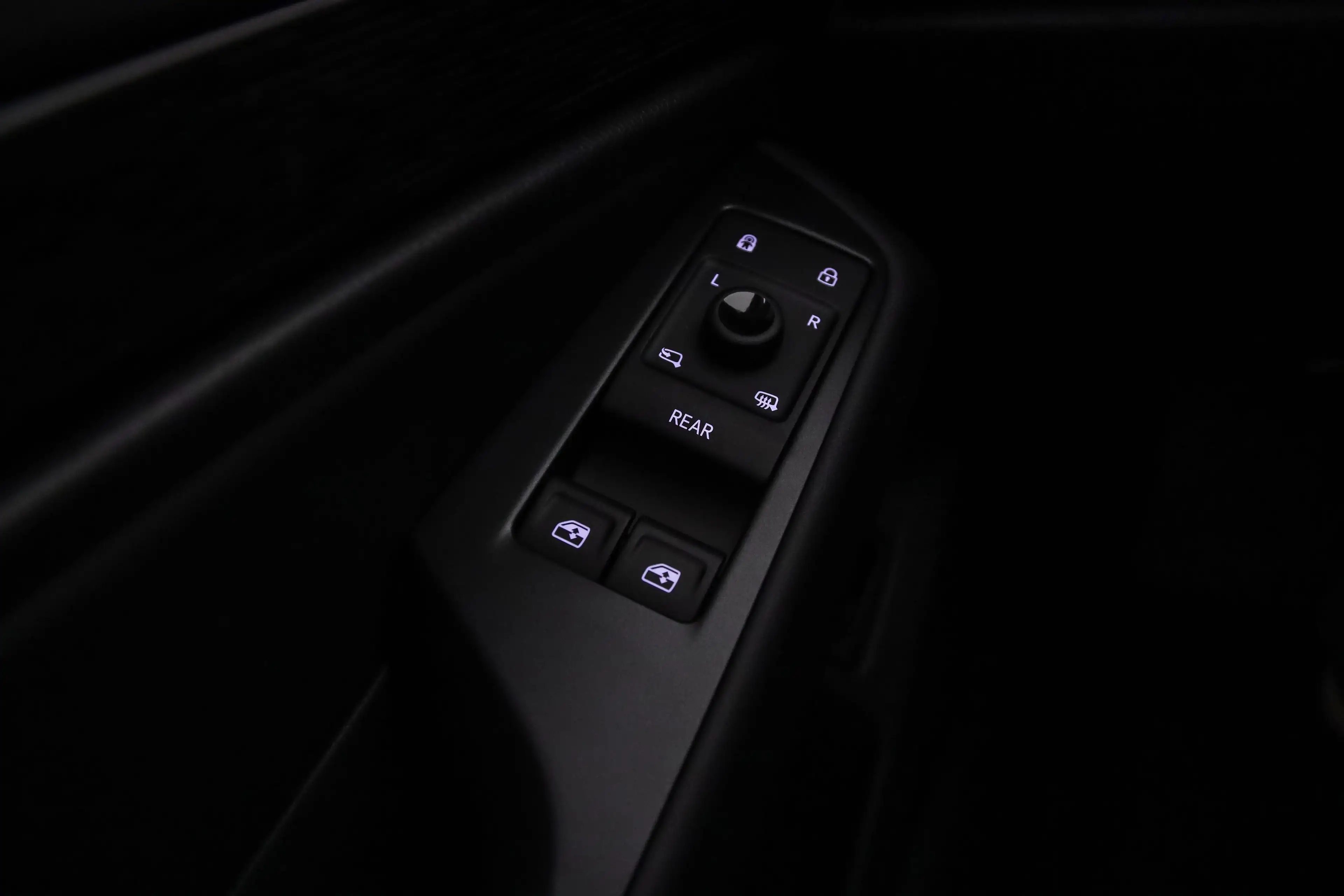 Volkswagen ID.7 Tourer Elektromotor 59 kWh 204pk Limited Edition — photo 11