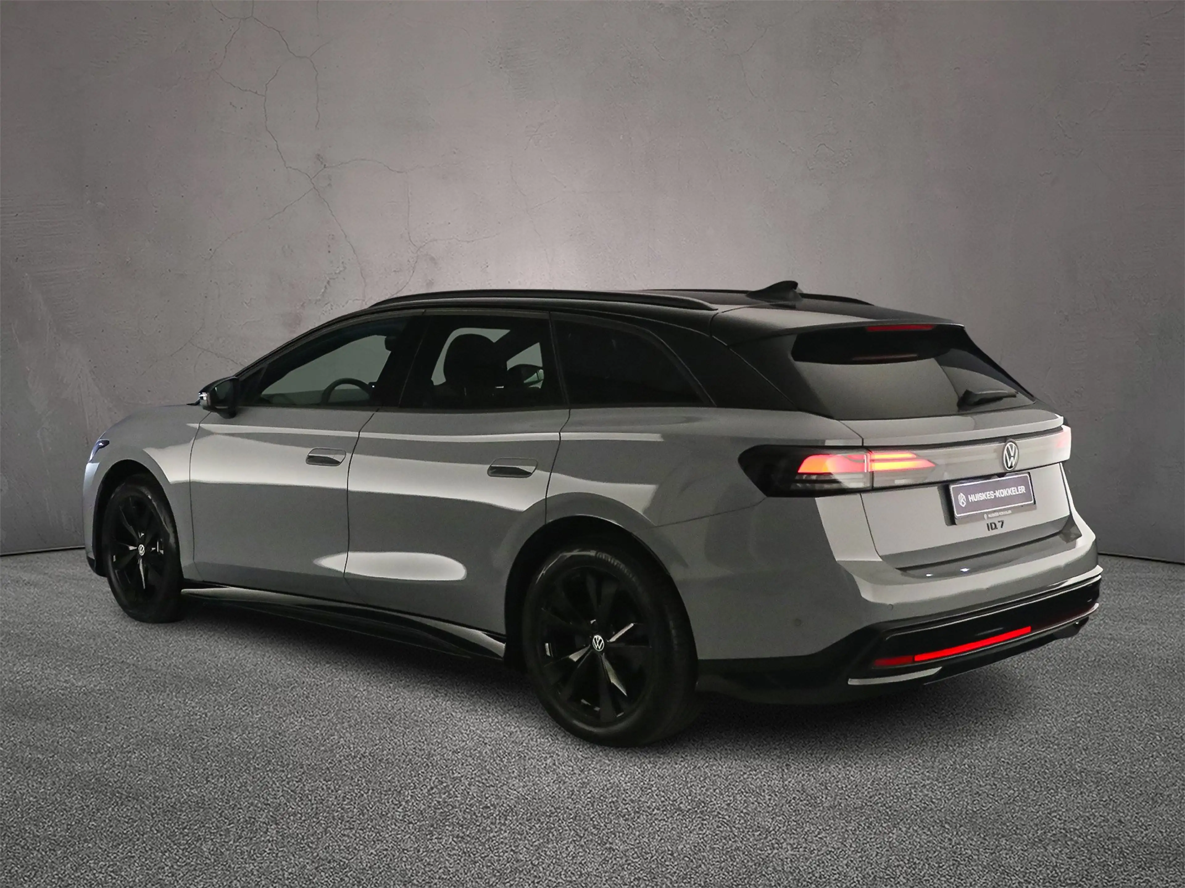 Volkswagen ID.7 Tourer Elektromotor 59 kWh 204pk Limited Edition — photo 3