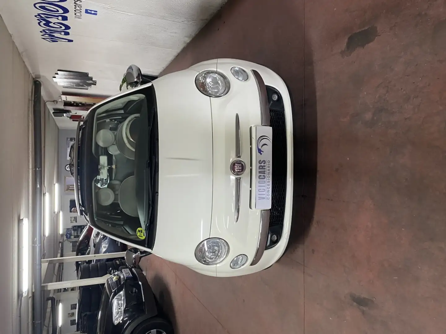 Fiat 500 1.3Mjt Lounge Weiß - 2