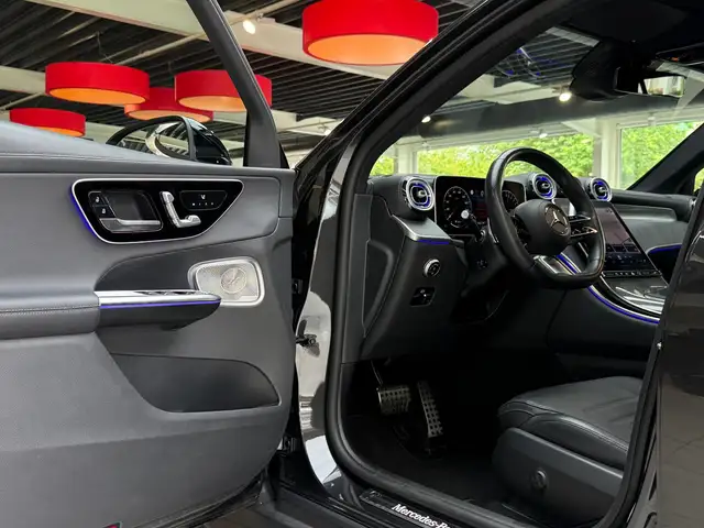 Mercedes-Benz GLC view 10
