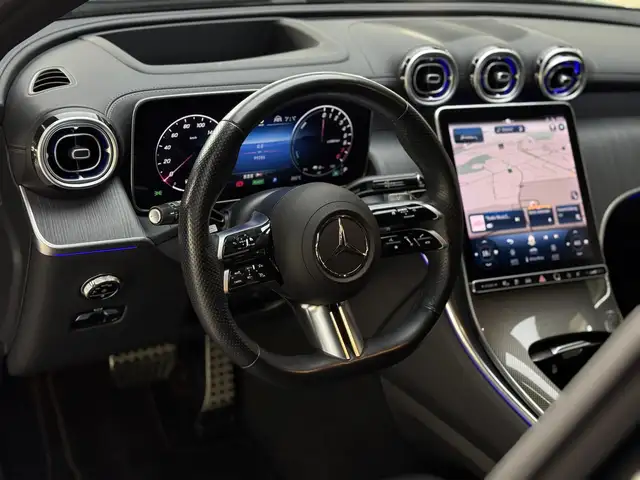 Mercedes-Benz GLC view 13