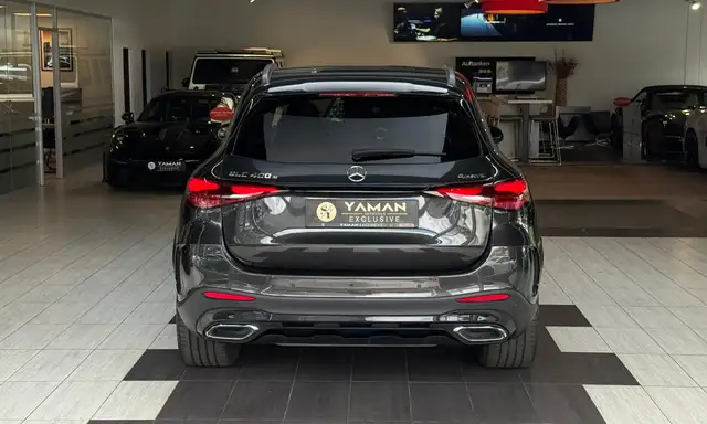 Mercedes-Benz GLC view 8