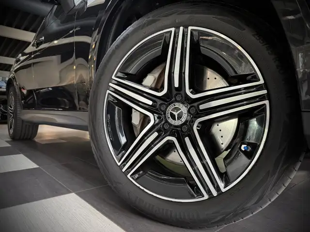 Mercedes-Benz GLC view 6