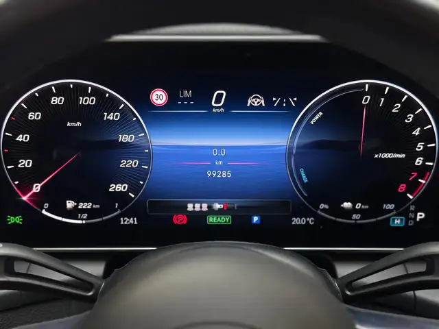 Mercedes-Benz GLC view 15