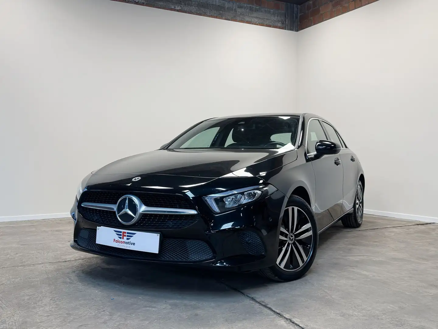 Mercedes-Benz A 250 e*PHEV*NAVI-MBUX*38.145 KM!*CARPLAY*LED* Zwart - 2