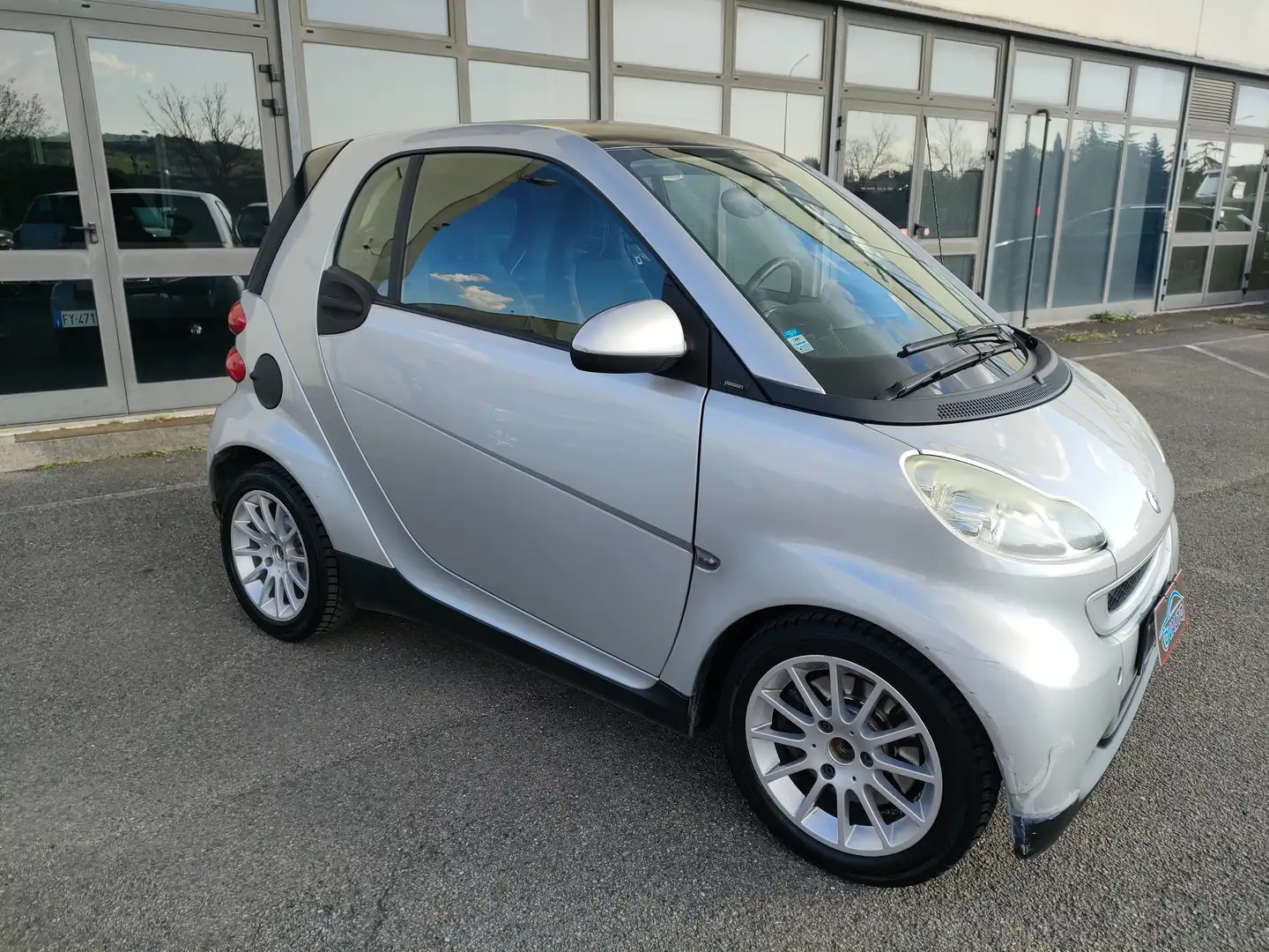 smart forTwo Fortwo 1.0 Passion 71cv Plateado - 2