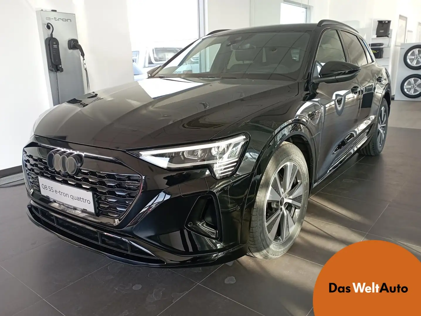 Audi Q8 55 e-tron quattro business Noir - 1
