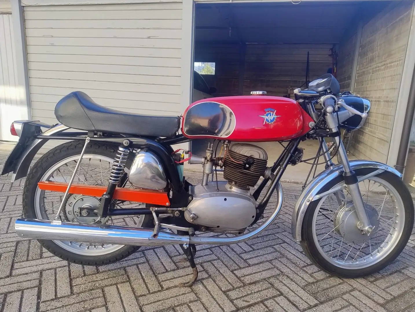 MV Agusta 125 GTL Rosso - 1