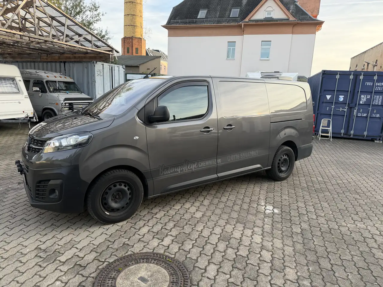 Opel Vivaro 2.0 D L Autm. Elegance — photo 1 of 15