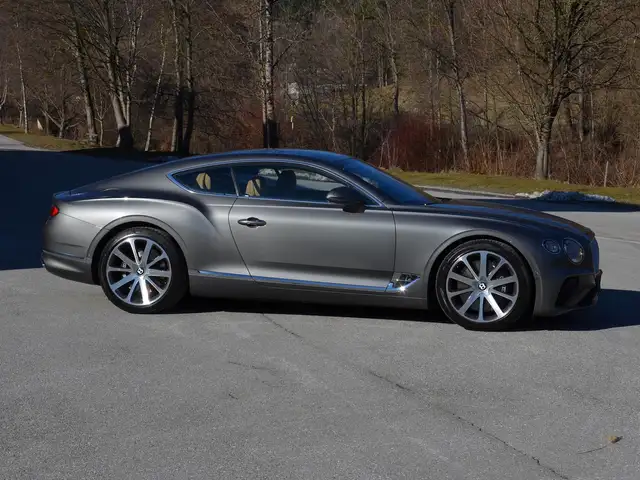 Bentley Continental GT W12 | 2.Besitz | Garantie 08/2027 | Rotating | TOP Ansicht 22