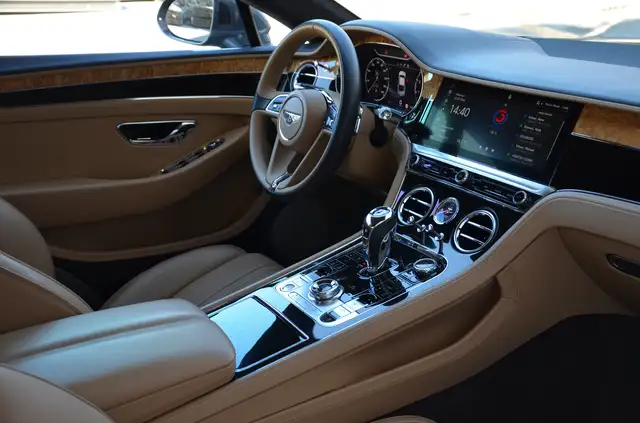 Bentley Continental GT W12 | 2.Besitz | Garantie 08/2027 | Rotating | TOP Ansicht 47