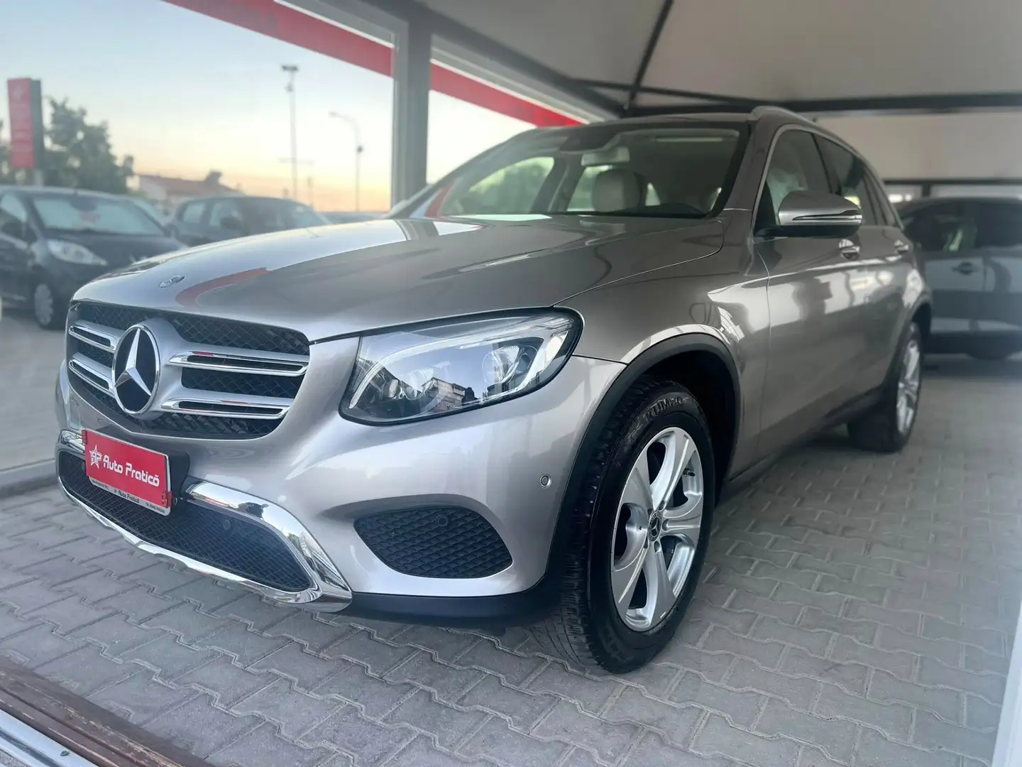 Mercedes-Benz GLC 250 GLC 220 d 4Matic Executive Gris - 1