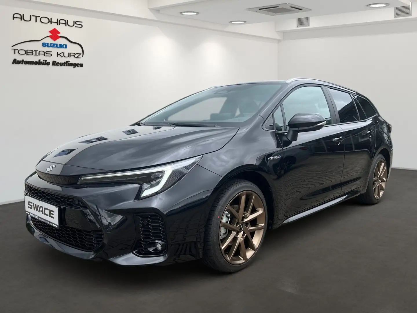 Suzuki Swace 1.8 HYBRID CVT Comfort+ Negru - 1