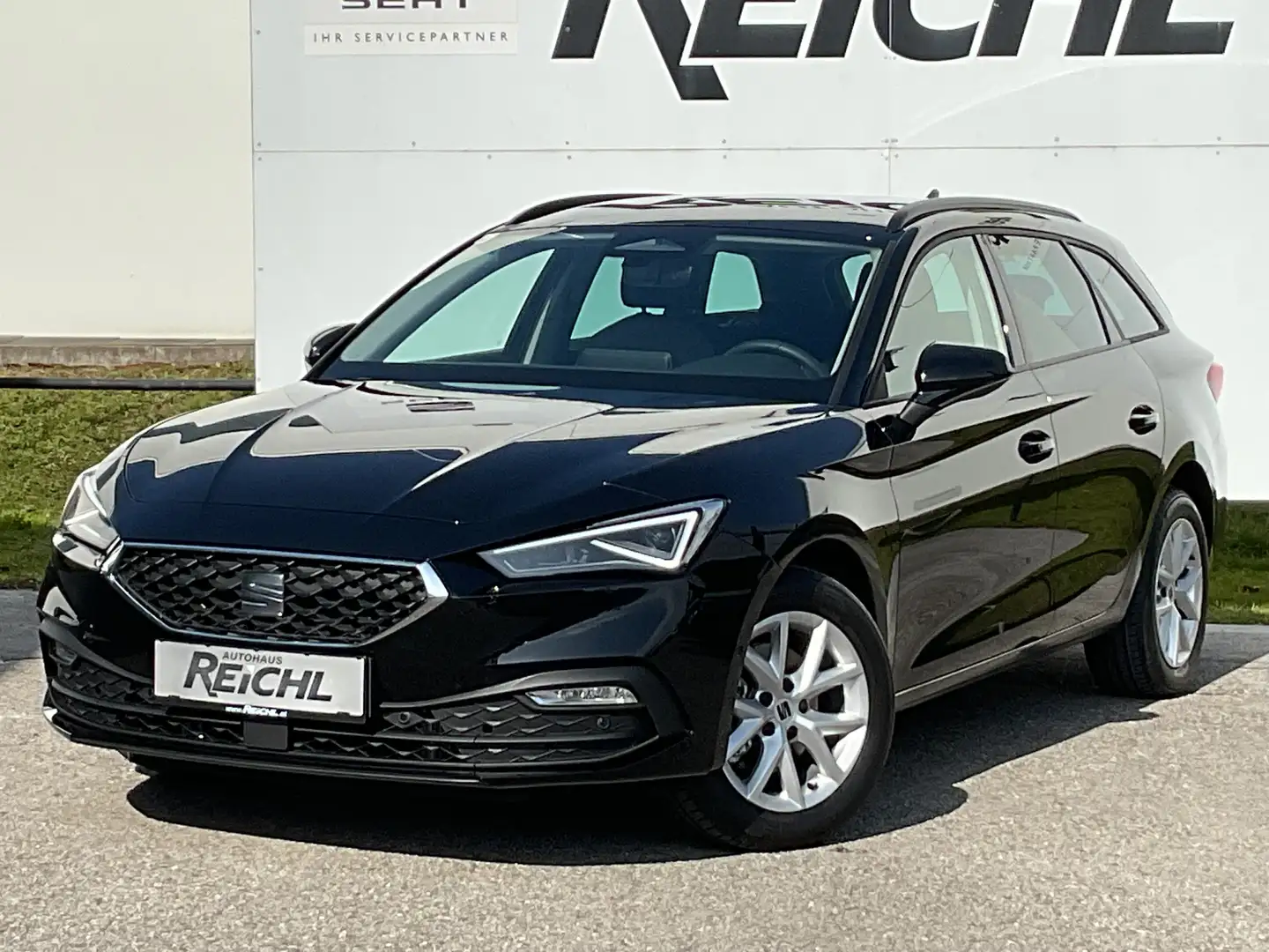 SEAT Leon SP Kombi 1,5 eTSI Style - Matrix - Kamera - ACC Schwarz - 2