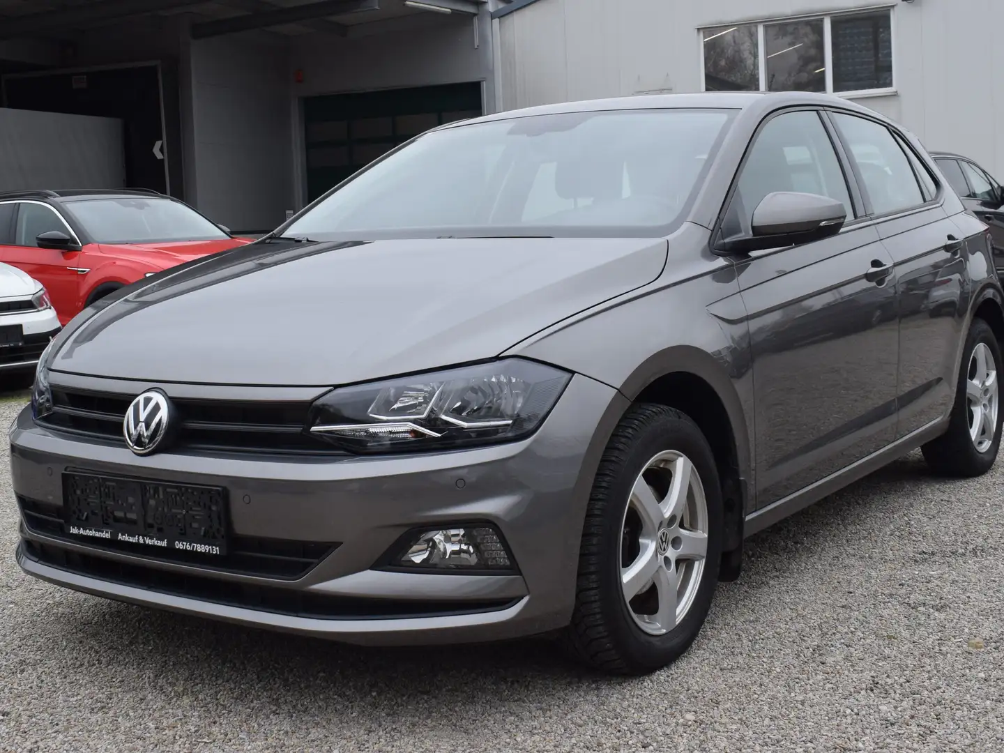 Volkswagen Polo 1,0 Highline TSI Grau - 2