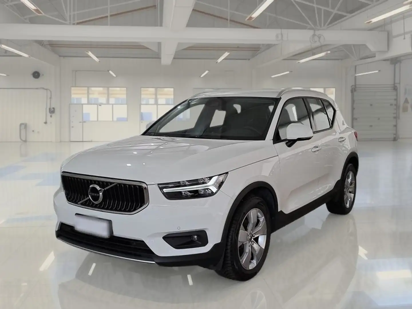 Volvo XC40 D3 Geartronic Momentum Pro - 1