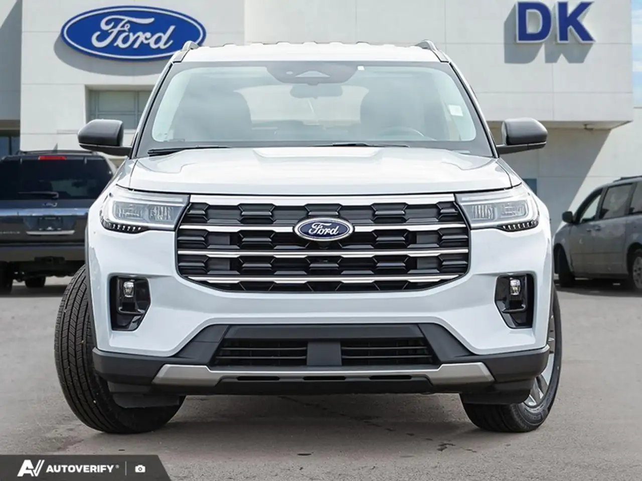 Ford Explorer снимка Ford Explorer