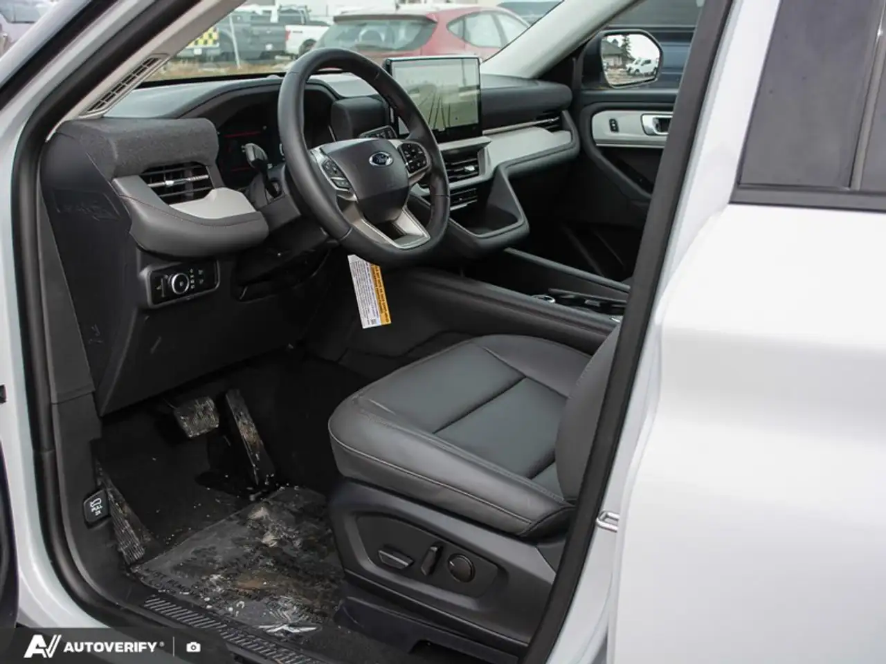 Ford Explorer снимка Ford Explorer