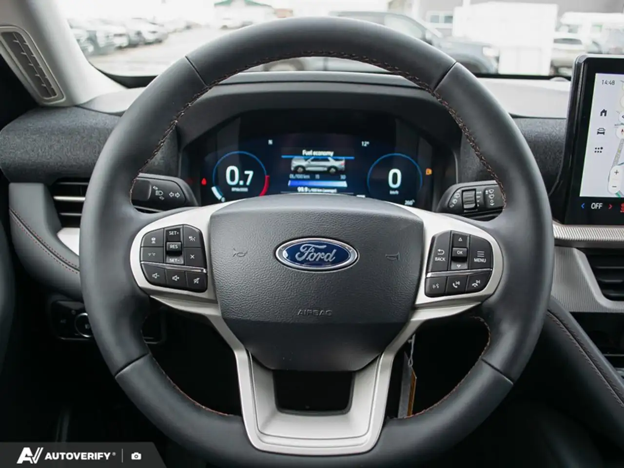 Ford Explorer снимка Ford Explorer