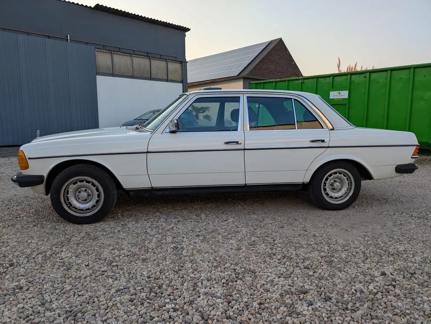 Mercedes-Benz 200 200 D Белый - 2