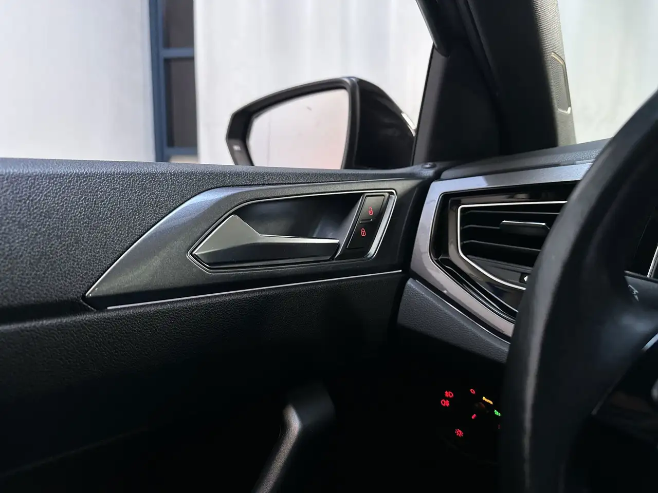 Volkswagen Polo 1.0 TSI Highline Business R R-Line Virtual Cockpit, миниатюра 25